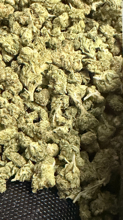Lemon Kush THCa flower buds